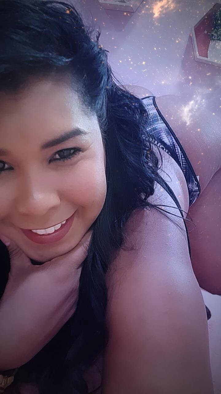 laura_skyper