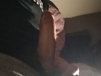 Teen_jerkinoff's Offline Chat Room