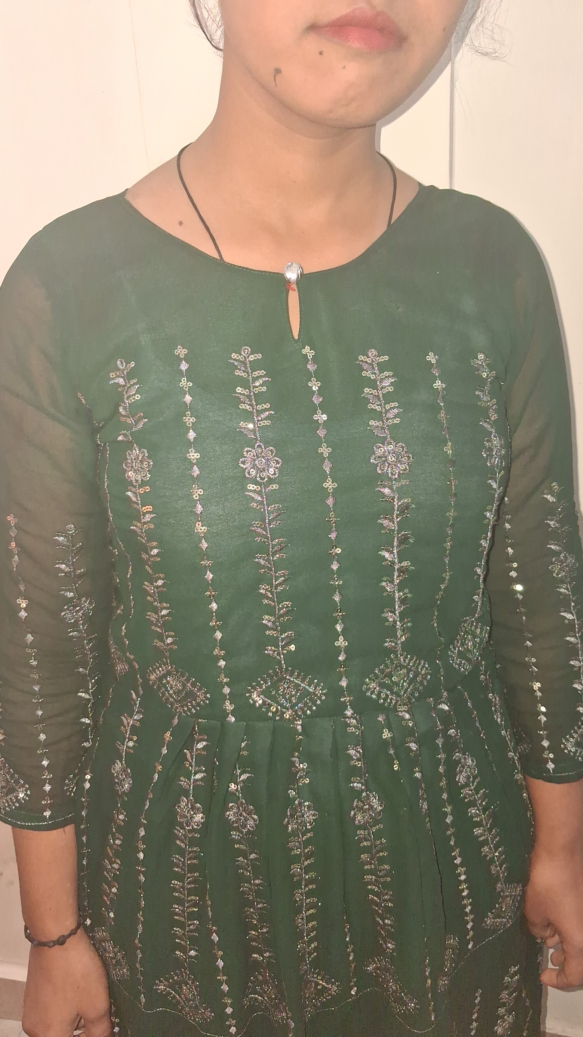 Lovely_Vaani