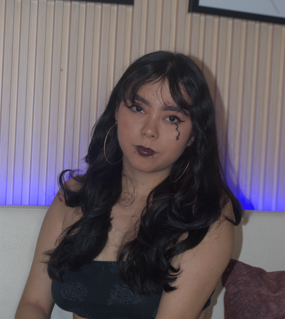 watchgirlcam.com esmeralda_4_ livesex profile in polsa cams