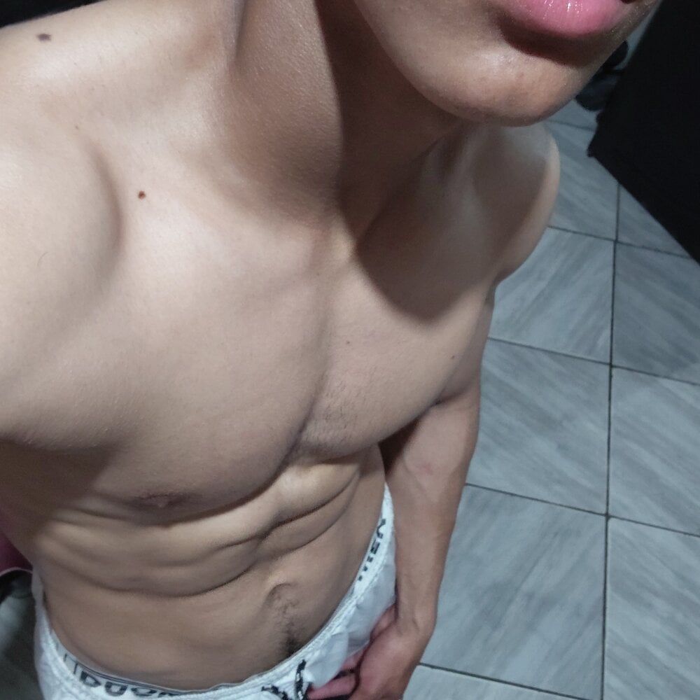mega-camsex.com jex_886 livesex profile in brown-hair cams