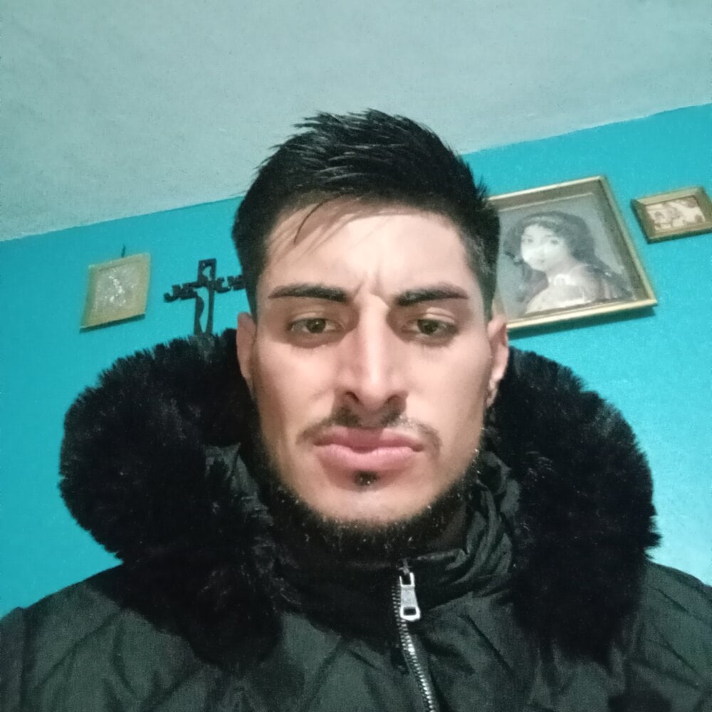 mocholo86 from stripchat