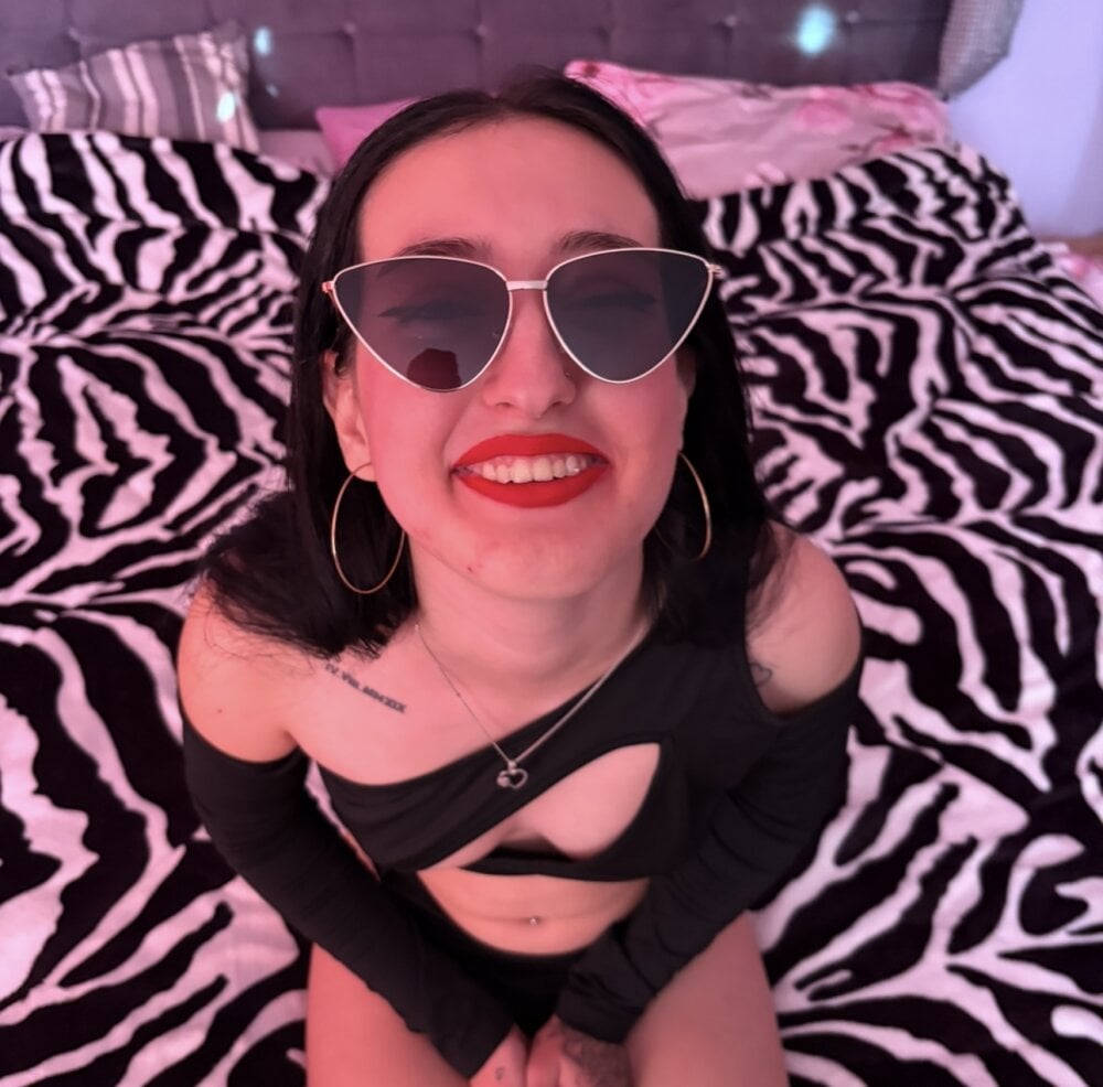 elenaalena webcam profile - Slovene