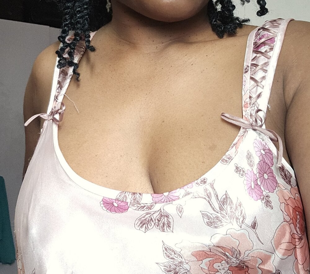 Sweetpussybelle's Offline XXX Chat