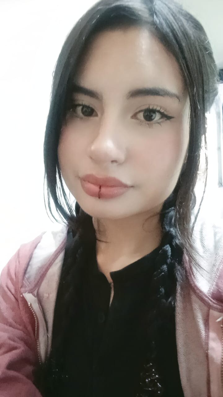mia_saintt