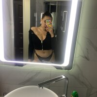 Italianka_Vi's Offline XXX Chat