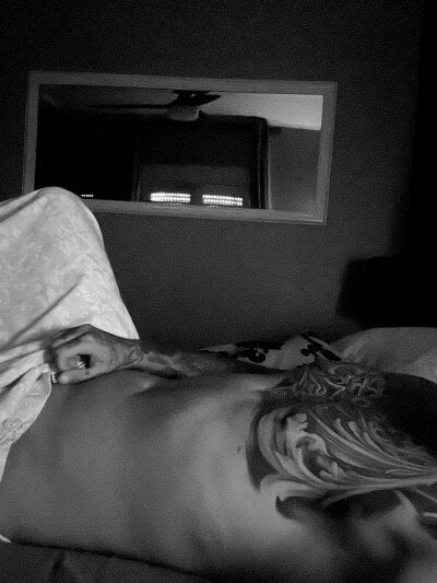 famousinked666 Avatar