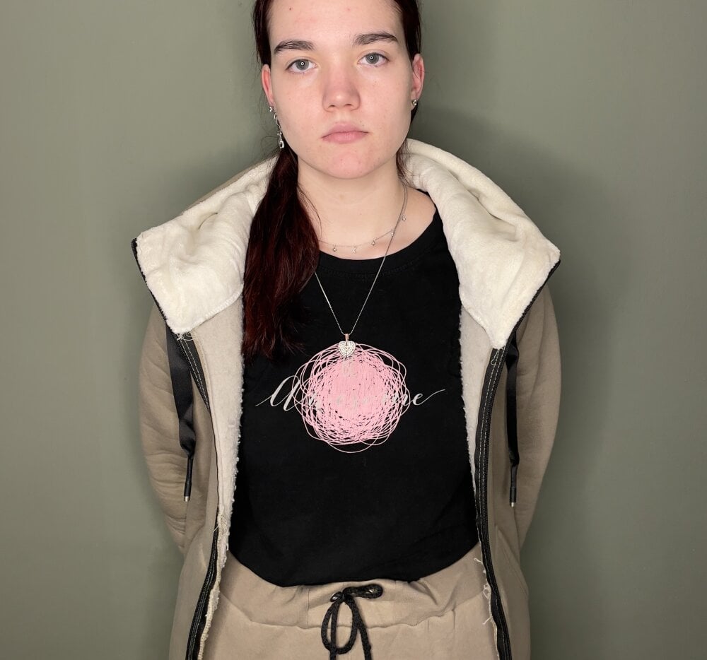 iluvcams.com lorileeheffler livesex profile in somewhere-where-a-lot-of-love cams