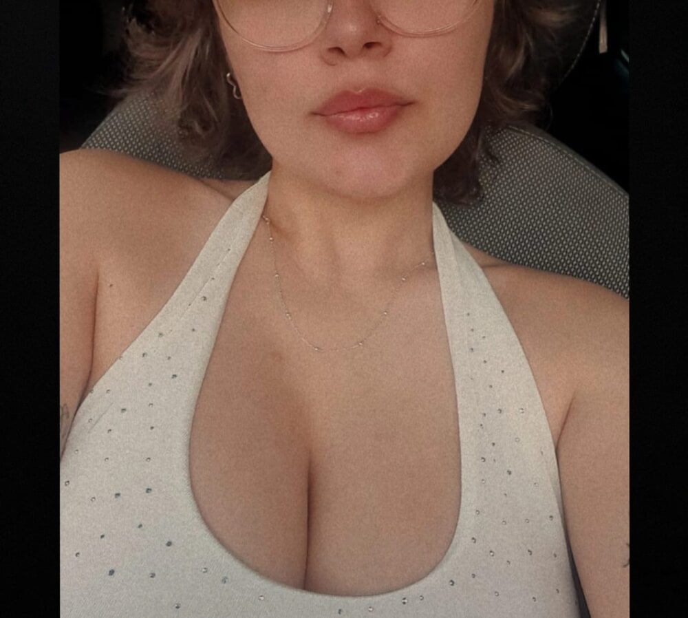 SexyRedLucy