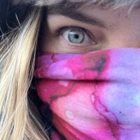 brattyisback's webcam live show