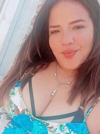 Thalia_Jones' Offline Chat Room