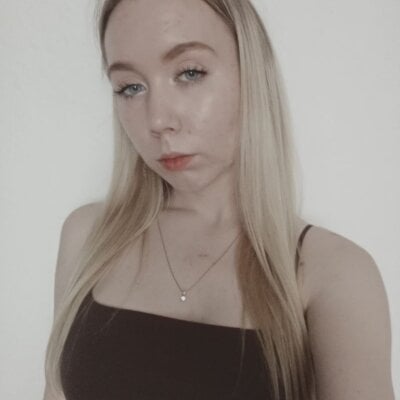 EasterAlgood Female Bigtitstittyfuck Live Cam Chat