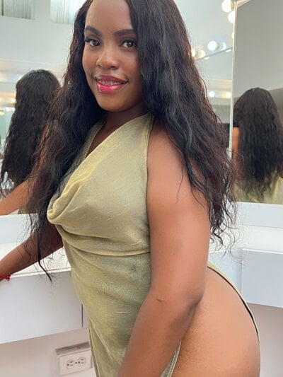 Tiifany_Baker