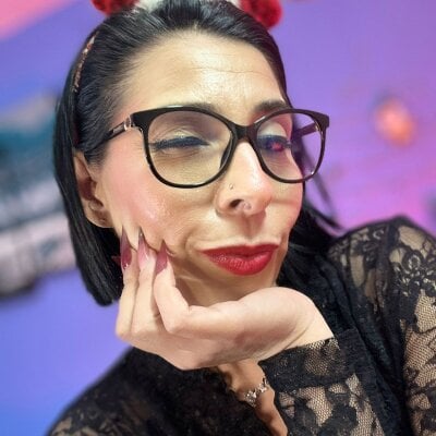 AdelleLennox_cg - Stripchat Glamour Lovense Best Girl 