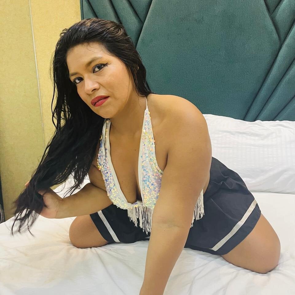 emily_brown31 from stripchat