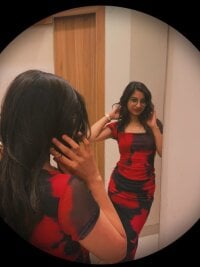 Myra-4U's webcam live show