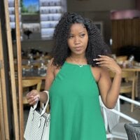 Brandyy23's Live XXX Chat