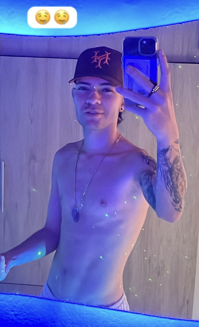 alejoo_bigcock