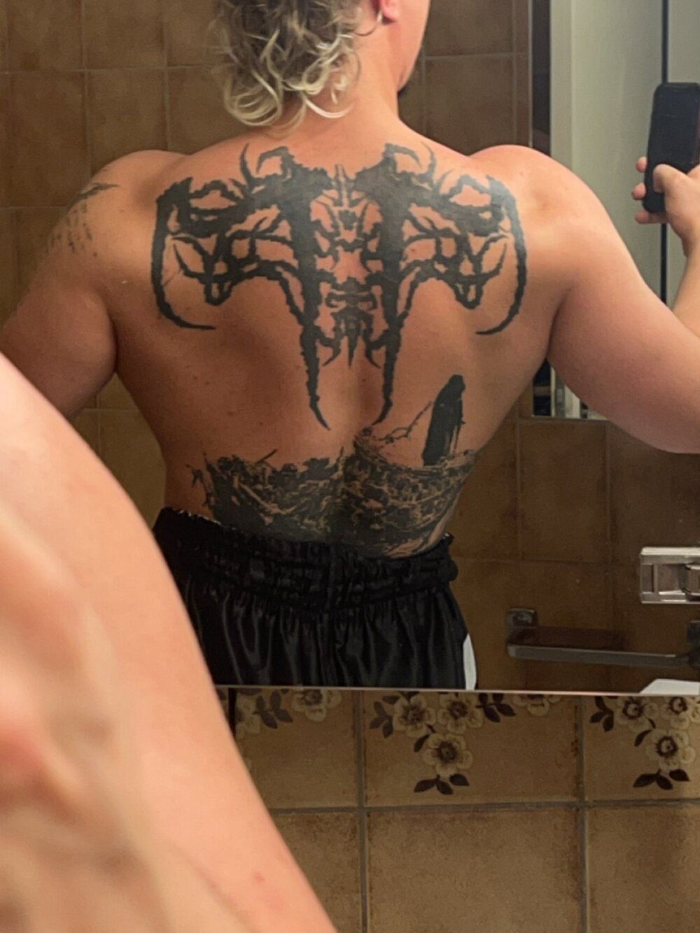 kontrolledinsanityy profile