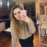 MaddyLuu_'s webcam live show