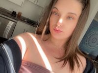 PeachyPprincesss' Offline Chat Room