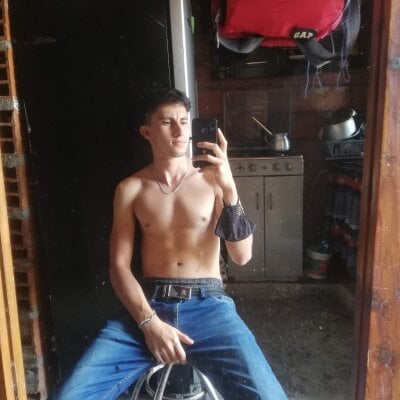 ChrisDamon Male Analtoys Live Webcam Strip