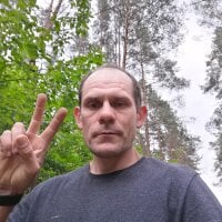 Vytautas38's Offline Chat Room
