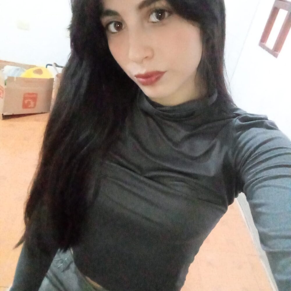 stripchat candy__roosse webcam profile pic via sexcams-joy.com