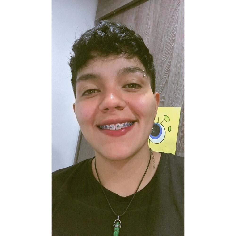 Girls_lesbian profile