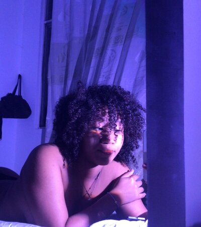 sexy-sol090 from stripchat
