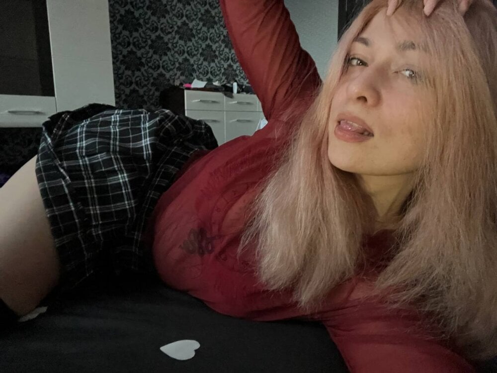 Hikki_'s Offline XXX Chat