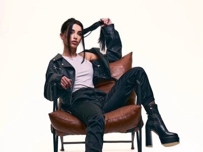 Vlada_Elfie Live Cam on StripChat