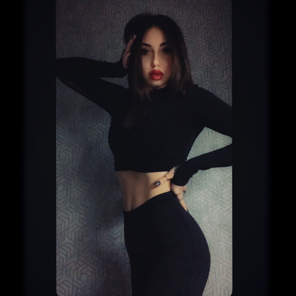 Erika_Dominica Free Live Webcam Show & XXX Chat xHamsterLive