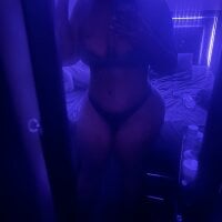 thicknwet33's Offline Chat Room