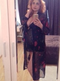 RoyalLuisa's Offline Chat Room