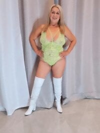 _Hot_Mommy_'s Webcam Show
