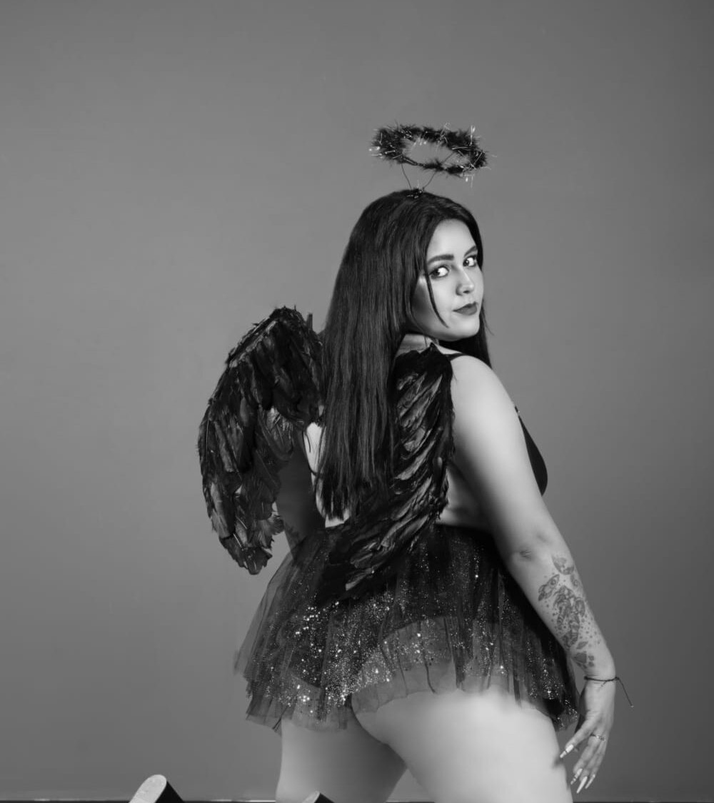 moon_sunflower's Offline XXX Chat