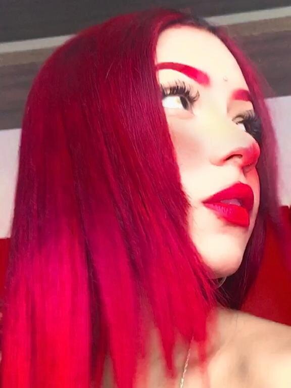 TracyWine 🌀 online sex webcam