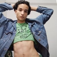 Bitch-in-room's Offline Chat Room