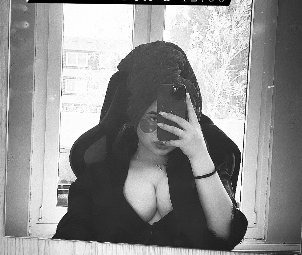 Chatroom XXX hors ligne de Bella_Sky2