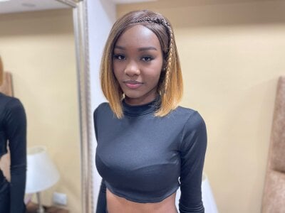 KassandraLara - petite ebony