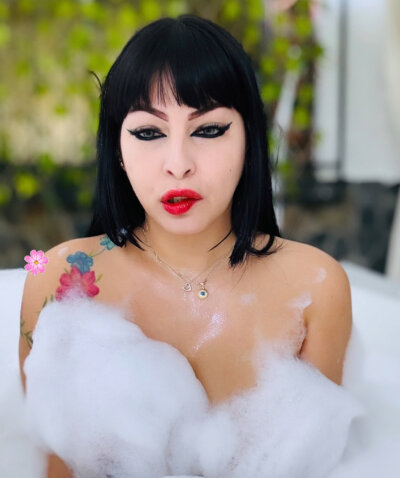 Nikole66_ private show