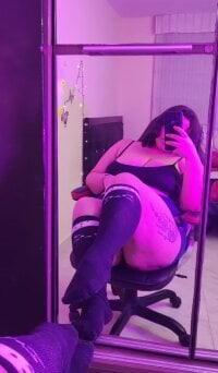 dani_soler96's Offline Chat Room