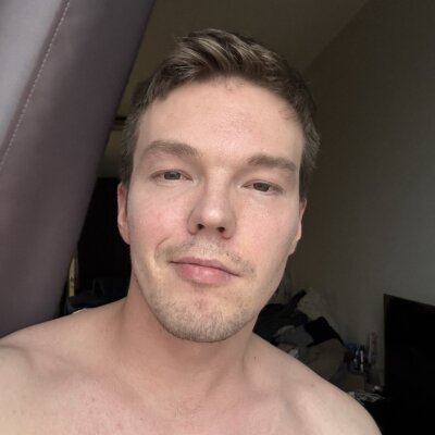 Ryan_Dwayne Male Bisexual Cam Striptease