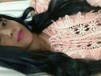 monserrat_22_'s Offline Chat Room