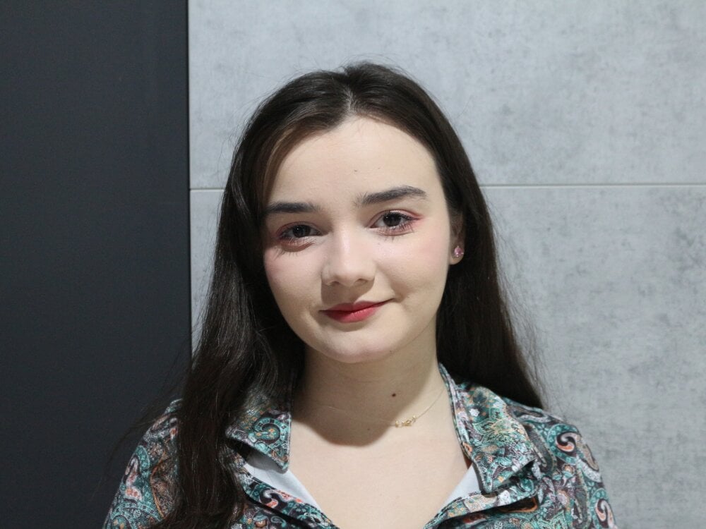 chatnmate.com yunaaharuno livesex profile in korean cams