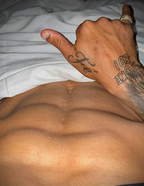 Sanders69x_
