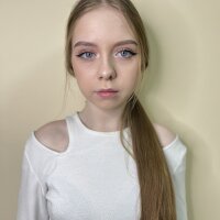 SabrinaPotl's Offline XXX Chat
