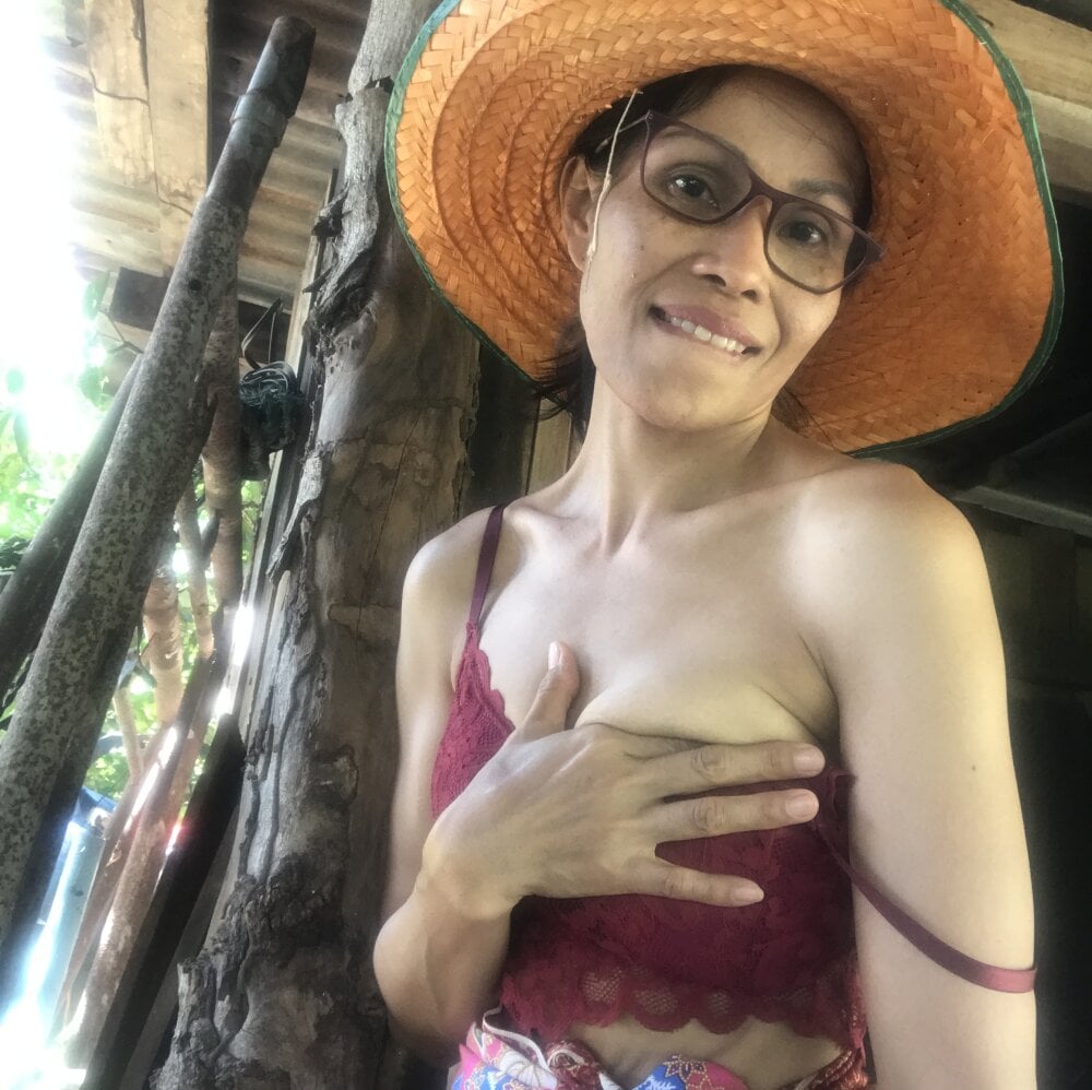 Modelo Webcam Mama_Eva Chat and Show de Sexo en Vivo Gratis Stripchat gangbang 1000x998 Foto adulta Modelo Webcam Mama_Eva Chat and Show de Sexo en Vivo Gratis Stripchat