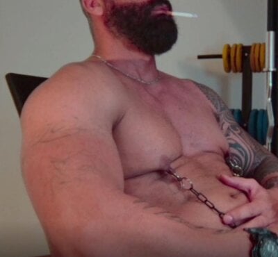 musclesmokerfun private show